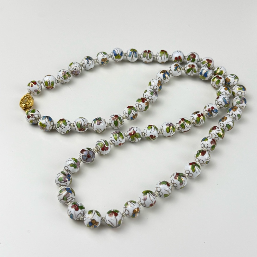 Vintage Chinese Cloisonné Hand Knotted Bead Necklace White/Green/Gold GUC